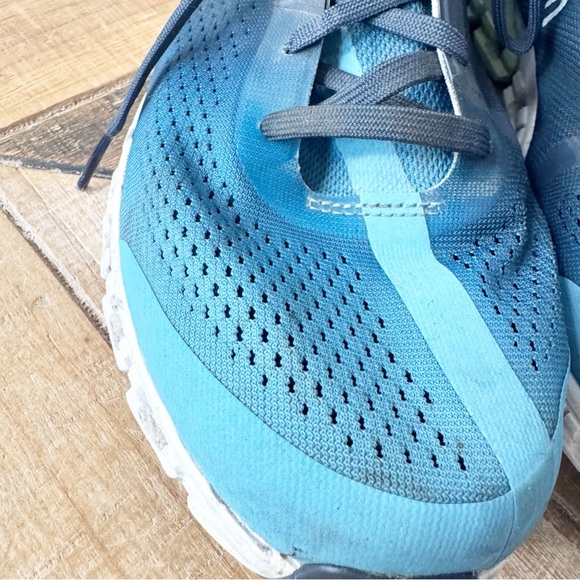 On Clouds Men's Navy and Light Blue Shoes - Picture 10 of 16